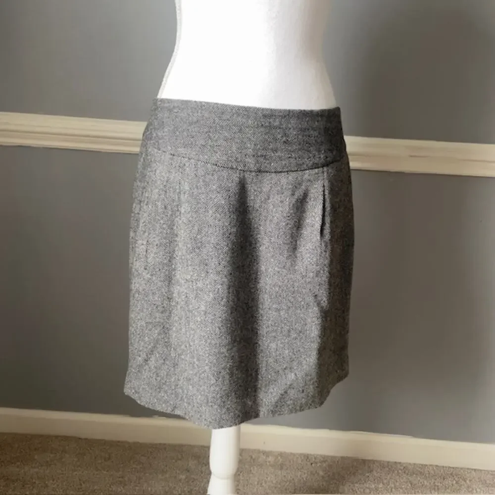 Ann Taylor LOFT 6 Wool Herringbone Pleated Mini Skirt Lined Dark Academia Preppy